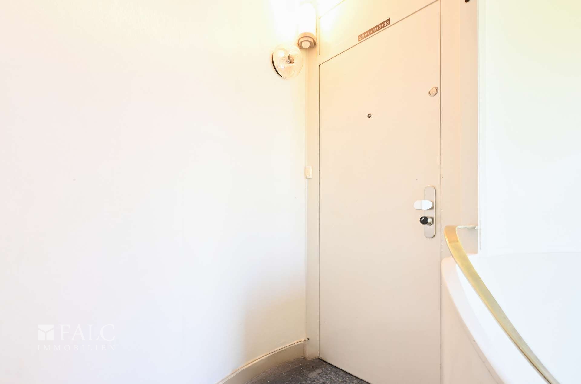 3. OG Penthouse Eingangstür